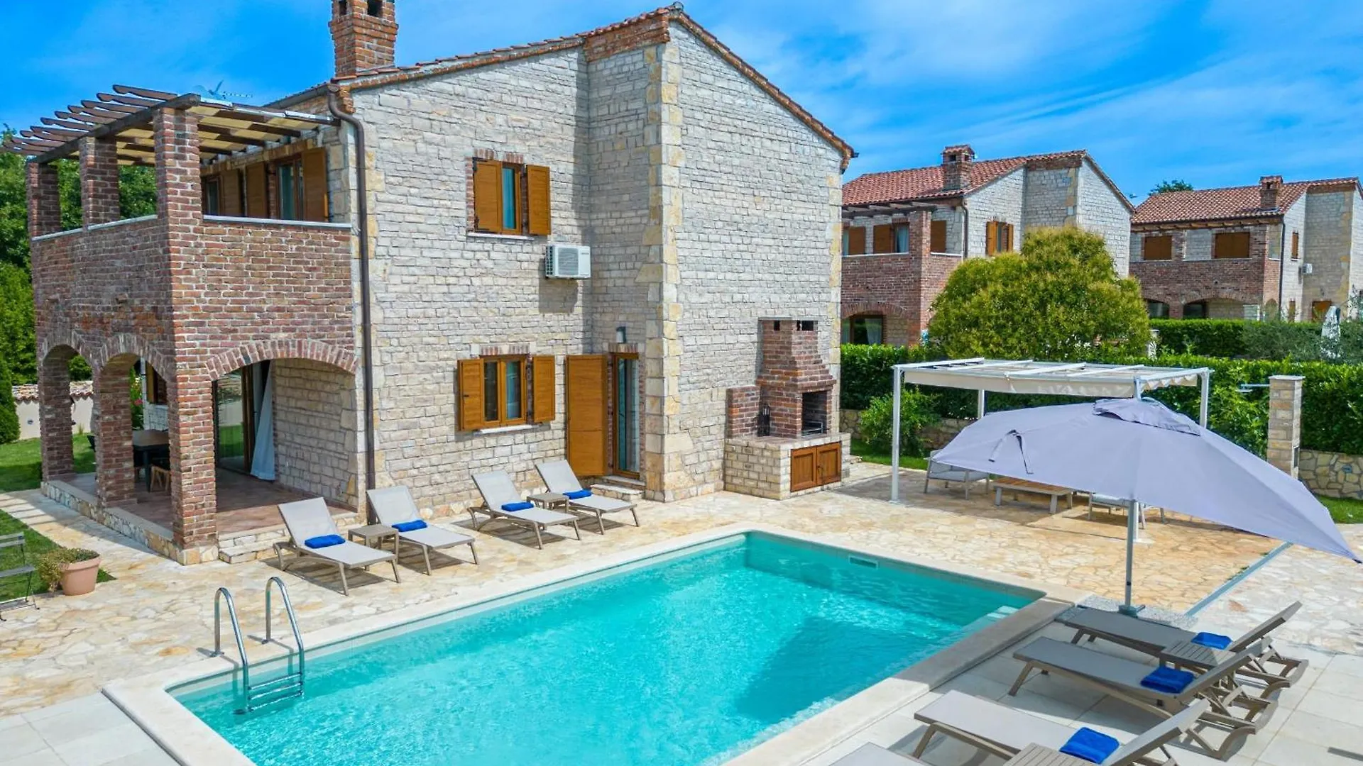 Villa Paradis 13 Butkovici  Croatia